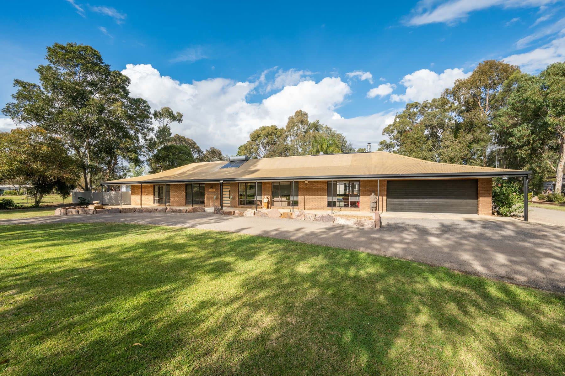105 Laws Drive, Kialla, VIC 3631