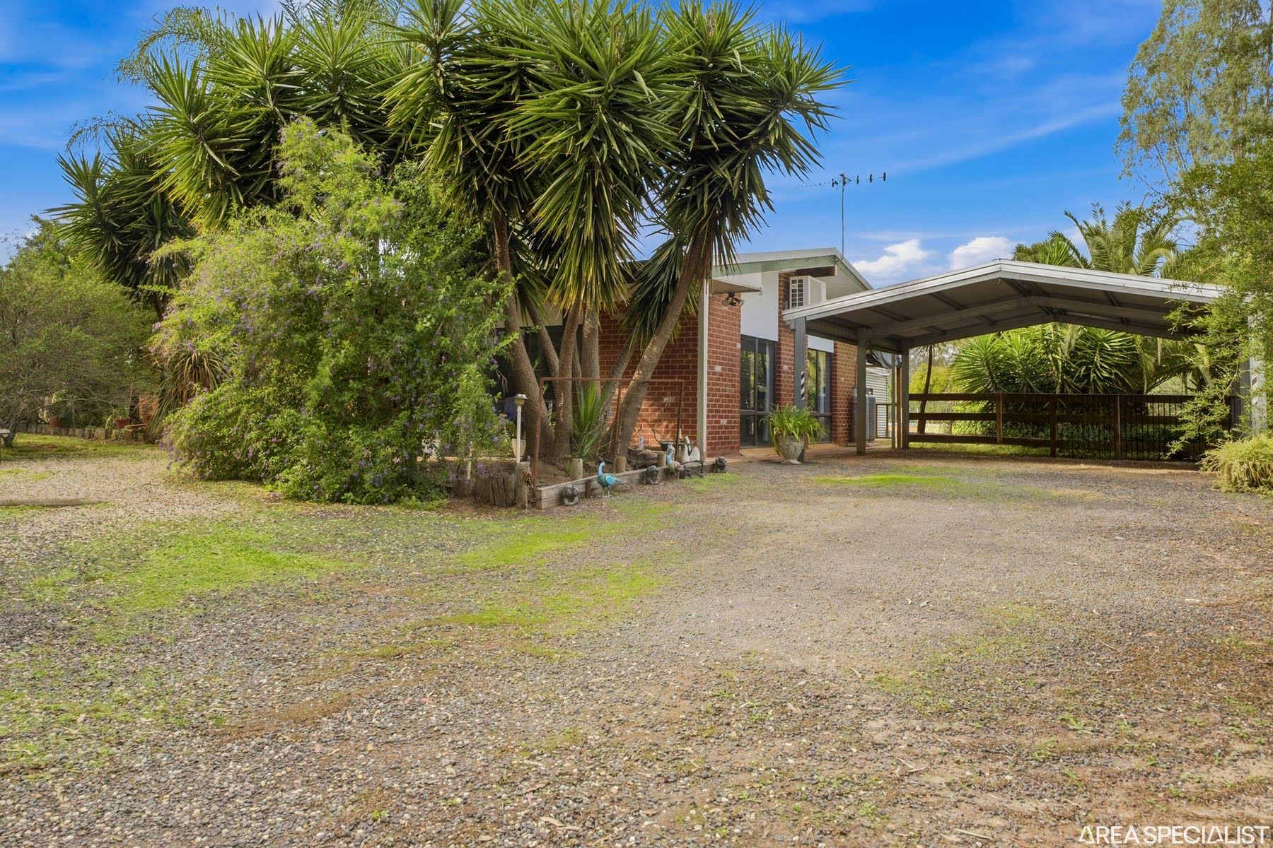 55 Hutchinson Road, Murchison East, VIC 3610